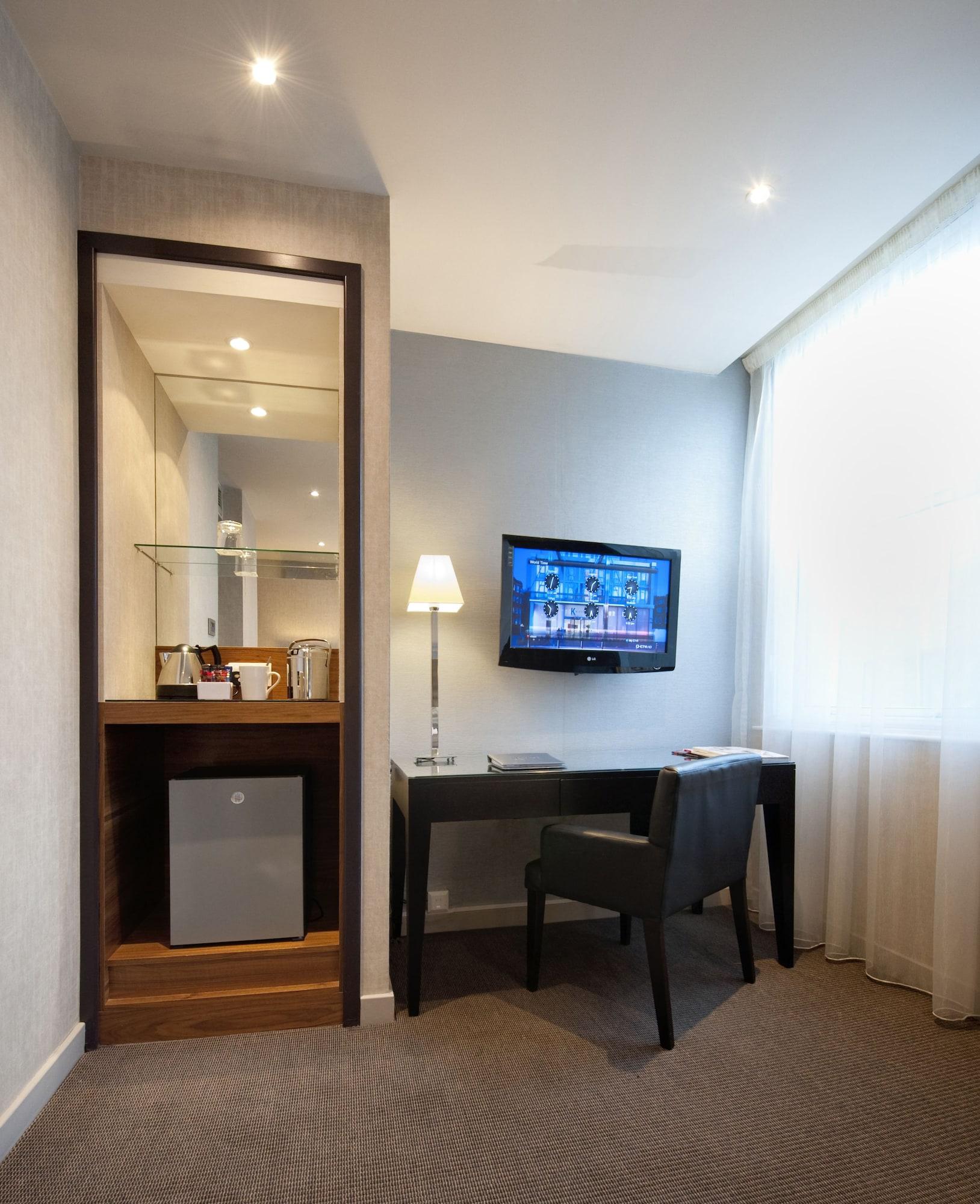 K West & 4* Londra